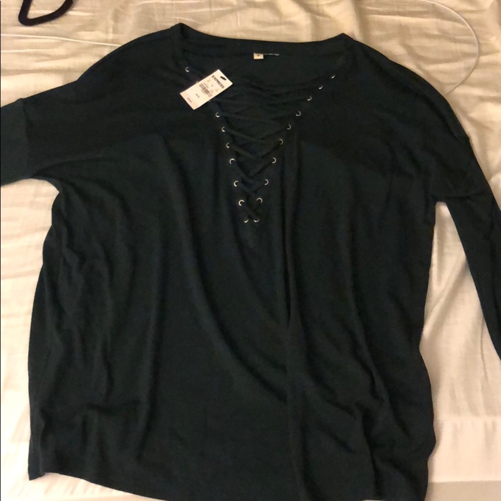 lace up long-sleeve